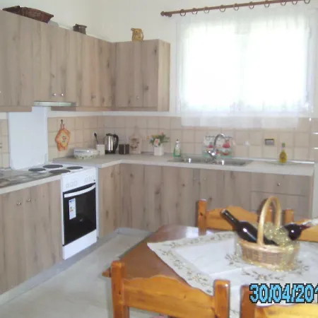 Eva House Petrití